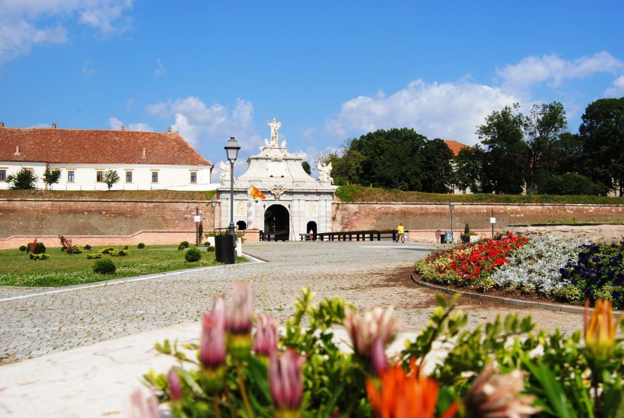 Sfanta Ecaterina - Garsoniera Alba Iulia Leilighet Eksteriør bilde